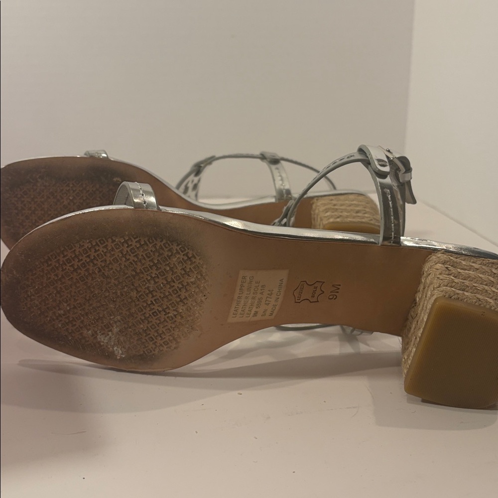 Tory Burch Metallic Silver Sandals 9 - Picture 9 of 9